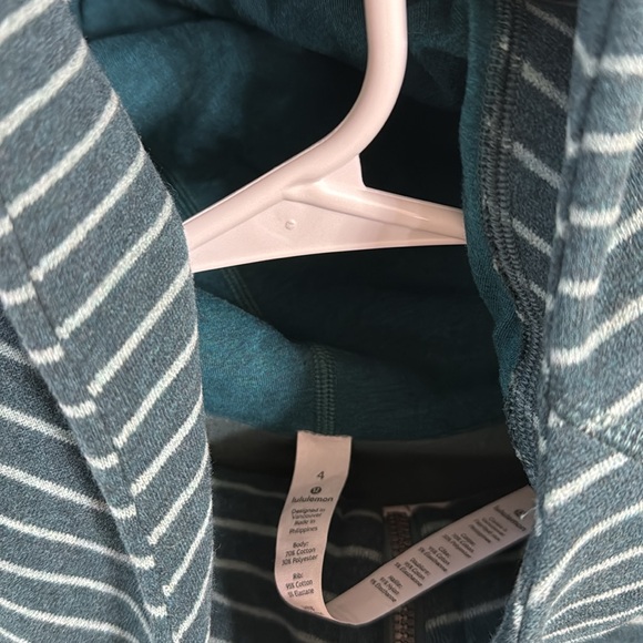 Lululemon scuba - Picture 3 of 4